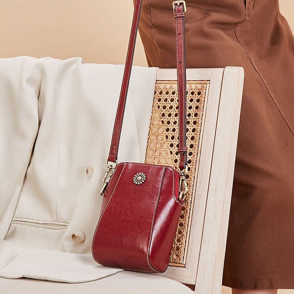 LAVÉRA compact crossbody bag multiple colors
