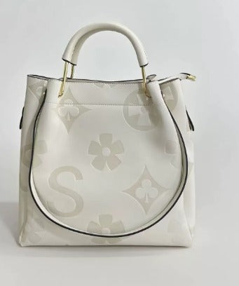 Fiore Luxe™ Tote — Timeless Elegance, Everyday Confidence.